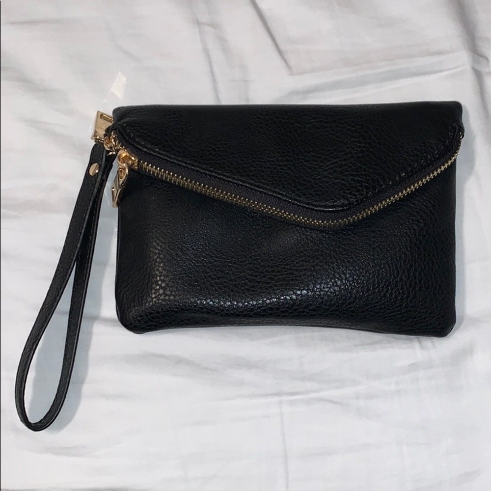 Black wristlet